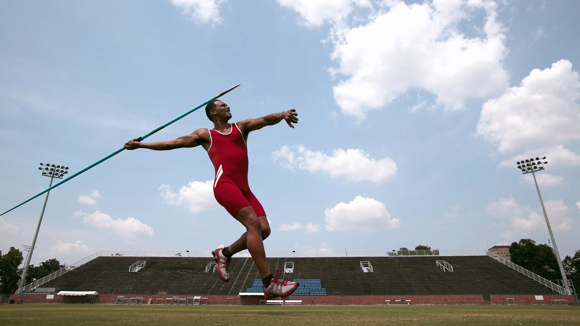乐鱼体育平台-世界田径锦标：中国运动员屡破纪录，赛场亮点不断！，田径世界纪录 中国